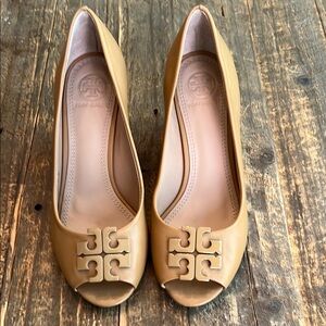 Tory Burch Tan Heeled Peep-Toe Shoes